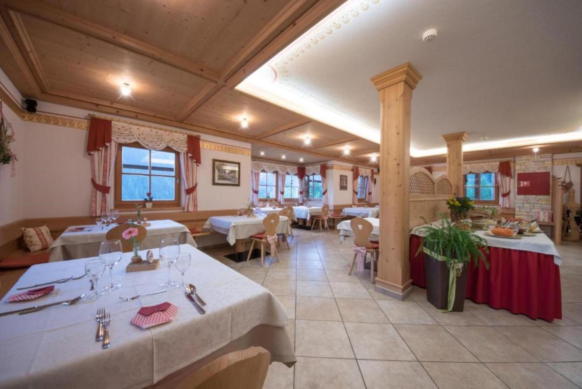 Hotel Pension Odles San Martino in Badia Eksteriør billede