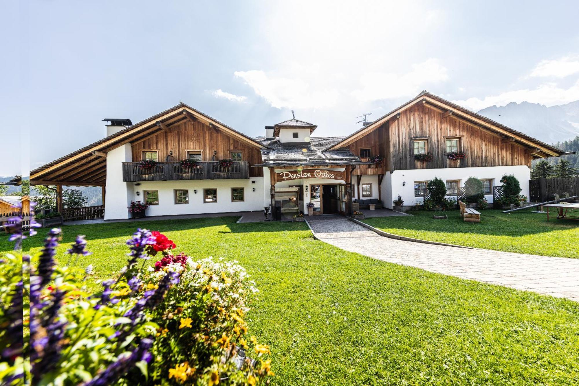 Hotel Pension Odles San Martino in Badia Eksteriør billede