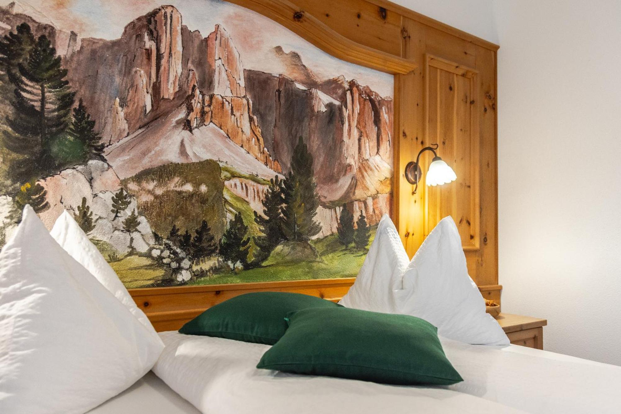 Hotel Pension Odles San Martino in Badia Eksteriør billede