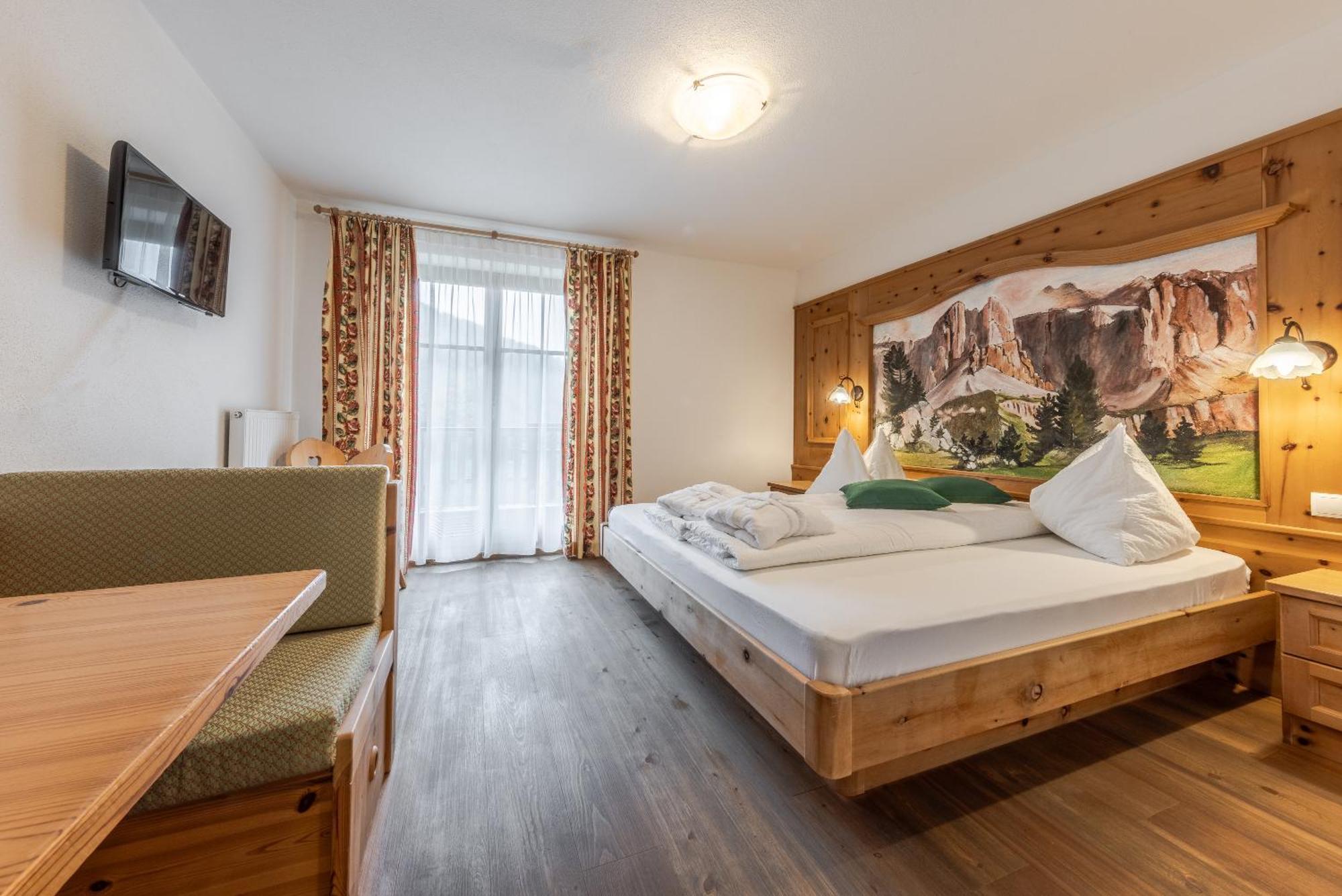 Hotel Pension Odles San Martino in Badia Eksteriør billede