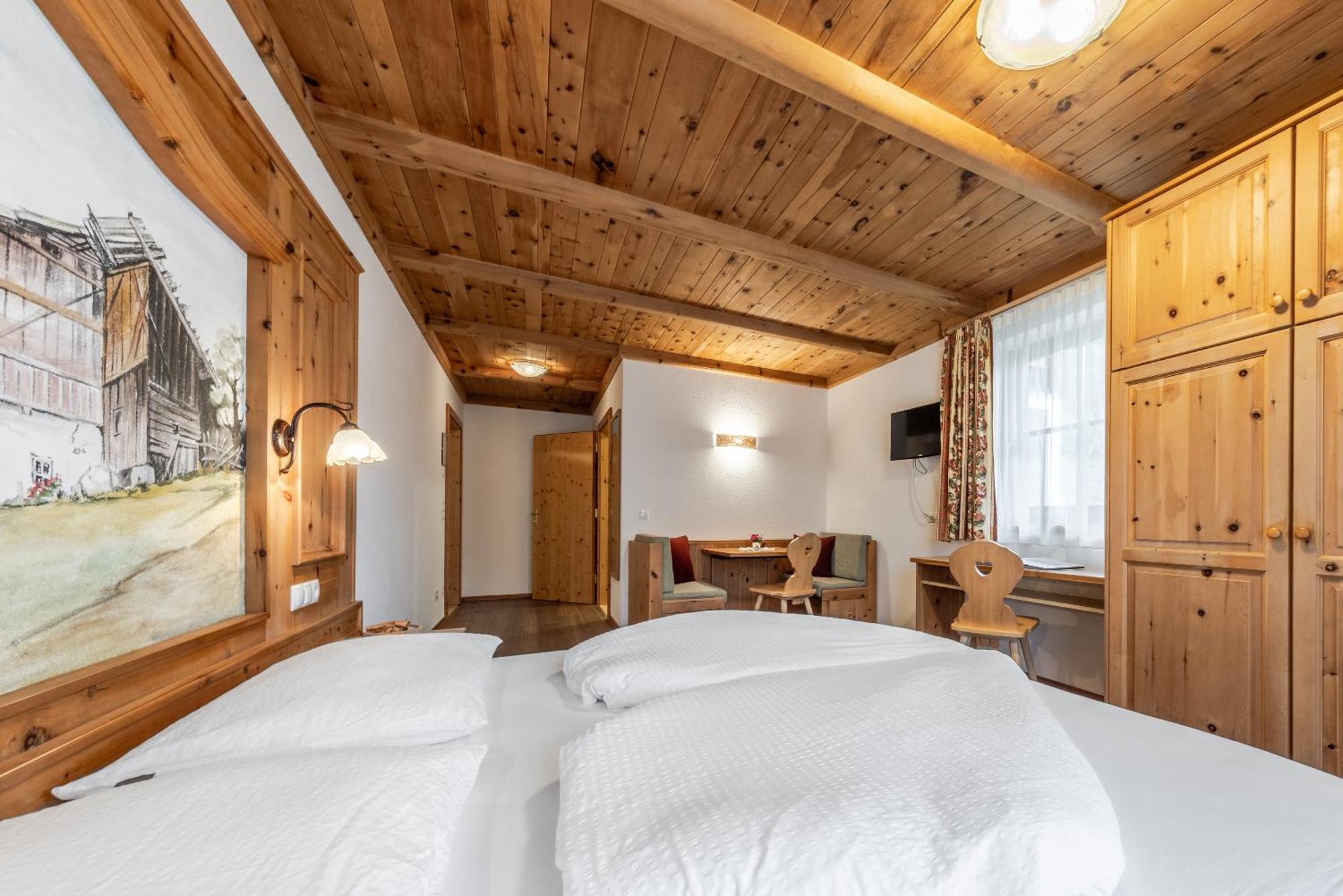 Hotel Pension Odles San Martino in Badia Eksteriør billede