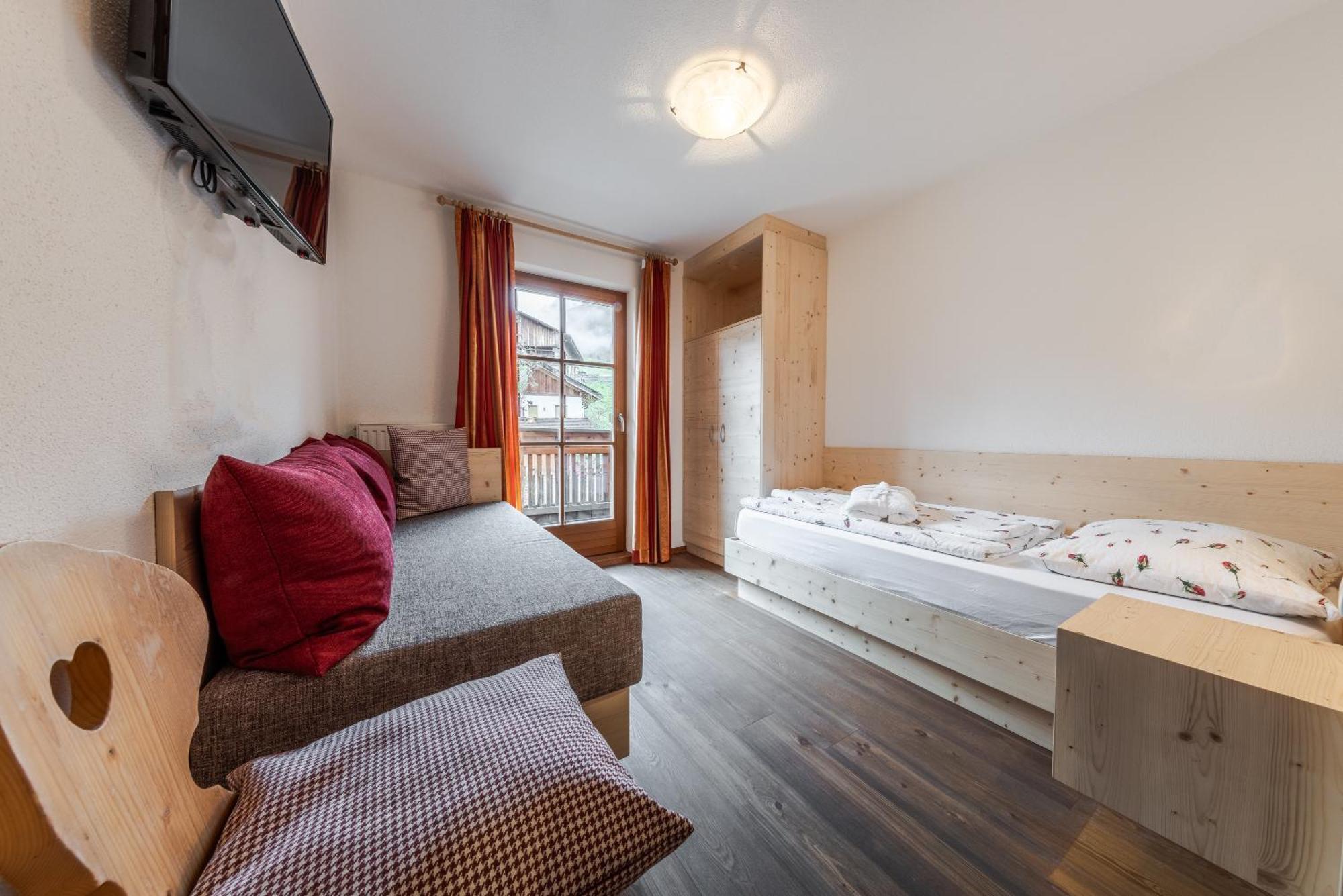 Hotel Pension Odles San Martino in Badia Eksteriør billede