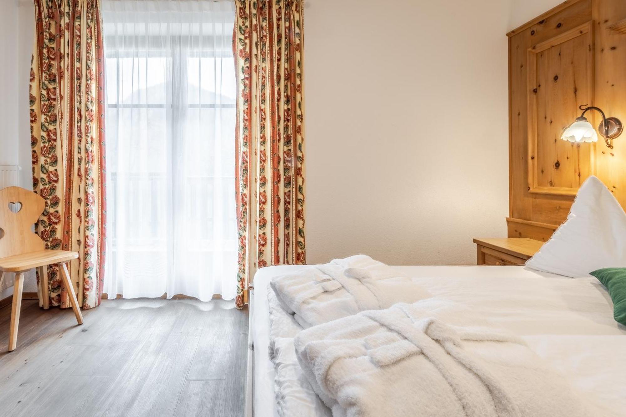 Hotel Pension Odles San Martino in Badia Eksteriør billede