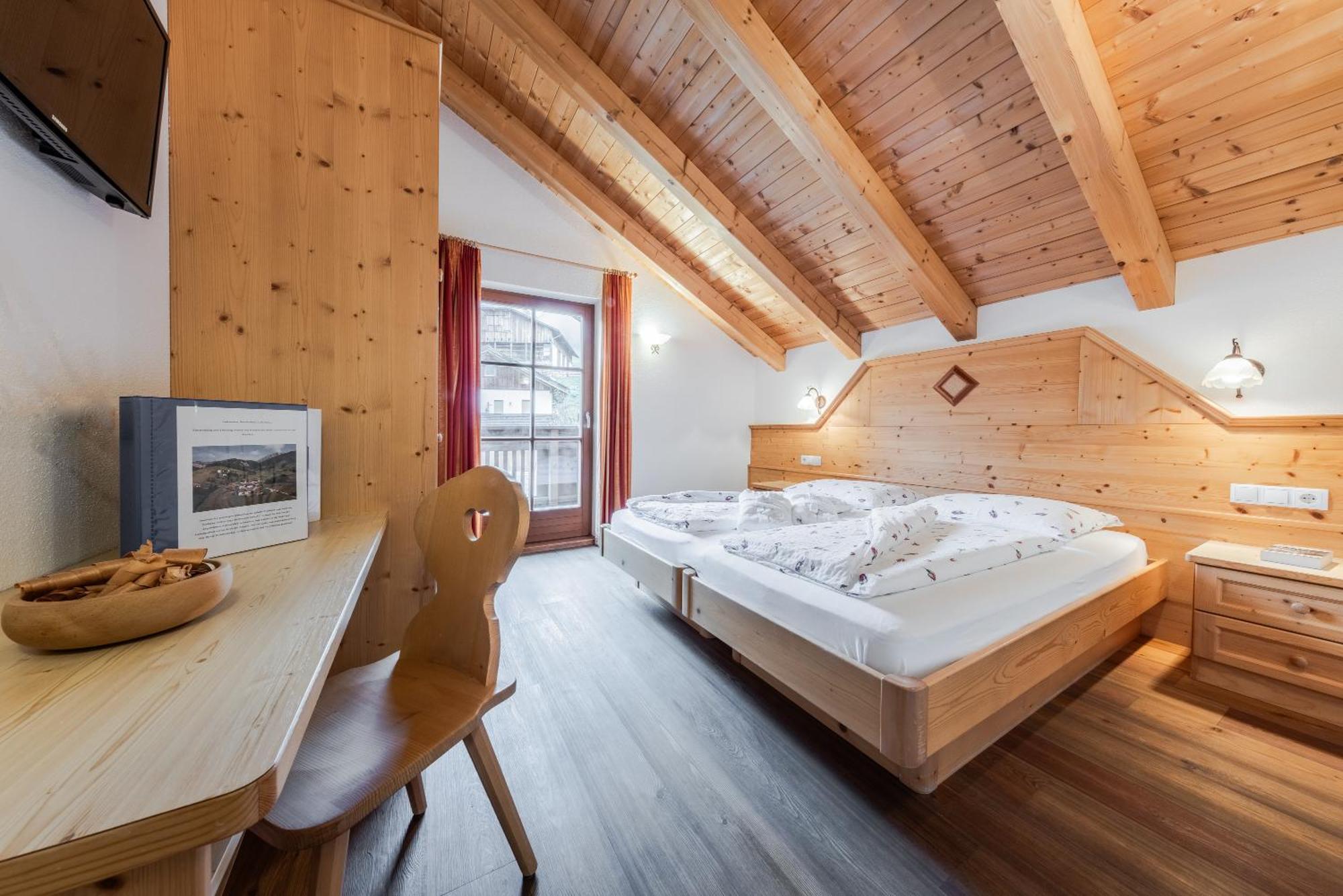 Hotel Pension Odles San Martino in Badia Eksteriør billede